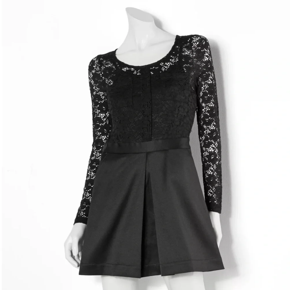 Princess Vera Wang Juniors Lace Fit & Flare Dress – Size 5